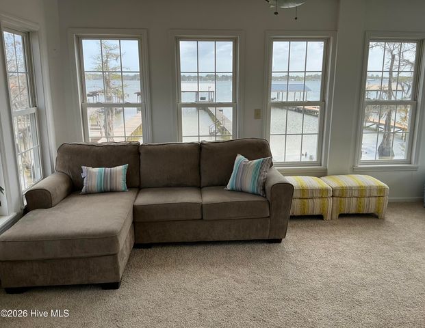 145 Maple Avenue, Elizabethtown, NC 28337