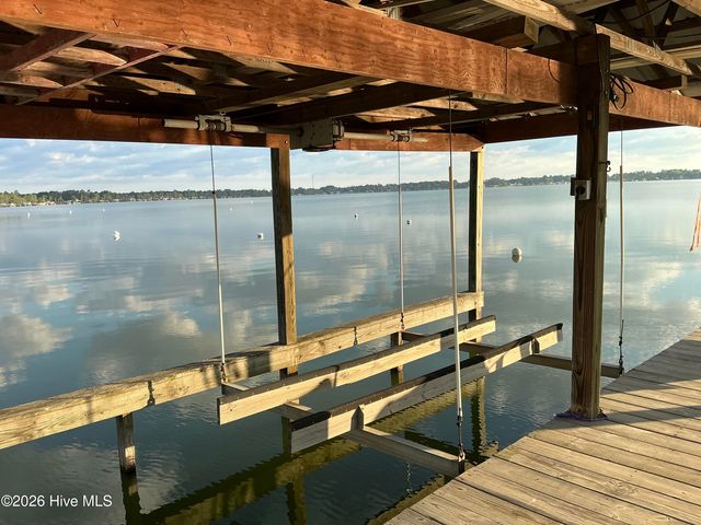 145 Maple Avenue, Elizabethtown, NC 28337