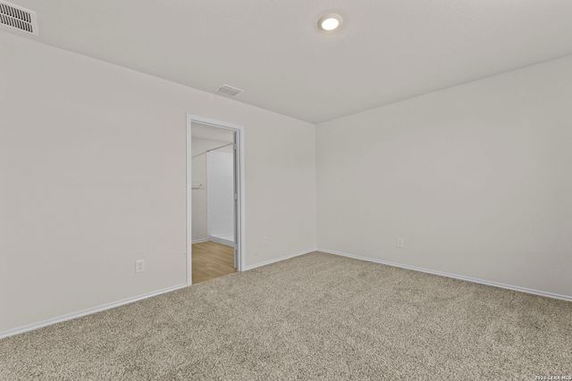1247 Avery Ranch Dr, New Braunfels, TX 78130