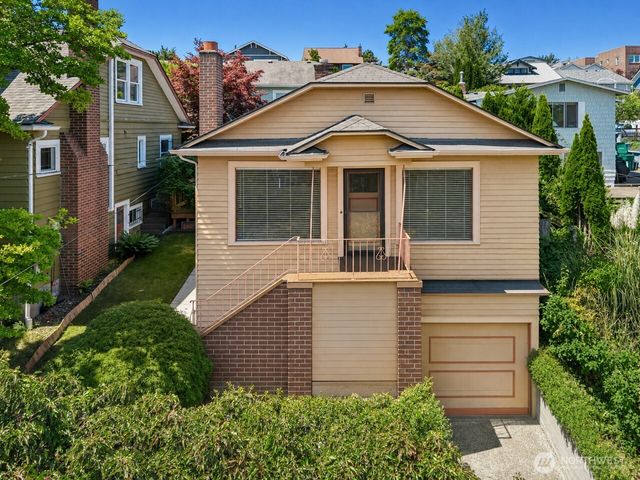 6505 Dayton Avenue N, Seattle, WA 98103