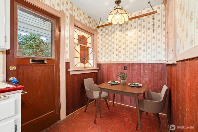 6505 Dayton Avenue N, Seattle, WA 98103
