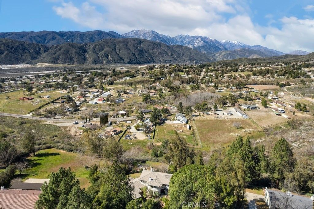 Image 32 of property listing at 1080 Knoll Street, San Bernardino, CA 92407