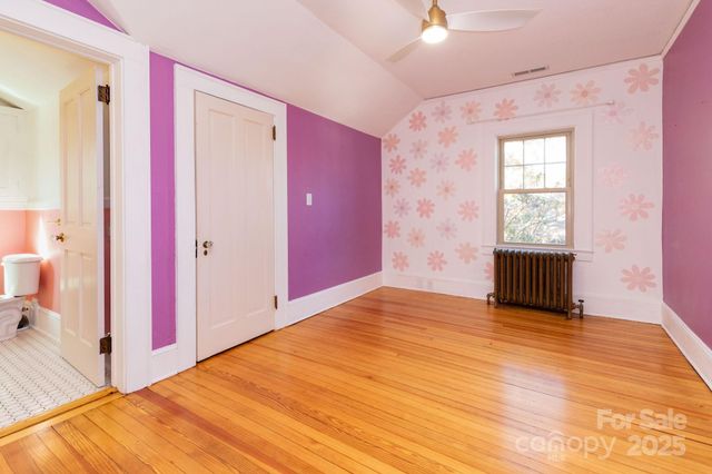 302 Iron Ridge Loop, Asheville, NC 28806