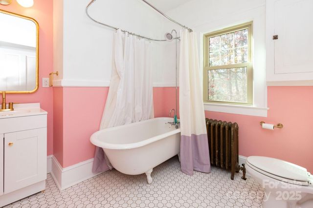 302 Iron Ridge Loop, Asheville, NC 28806