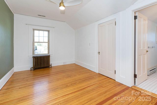 302 Iron Ridge Loop, Asheville, NC 28806