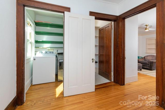 302 Iron Ridge Loop, Asheville, NC 28806