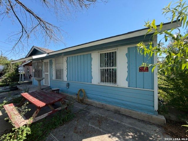 326 S SAN JOAQUIN AVE, San Antonio, TX 78237