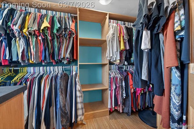 29530 Cambridge Street, Flat Rock, MI 48134