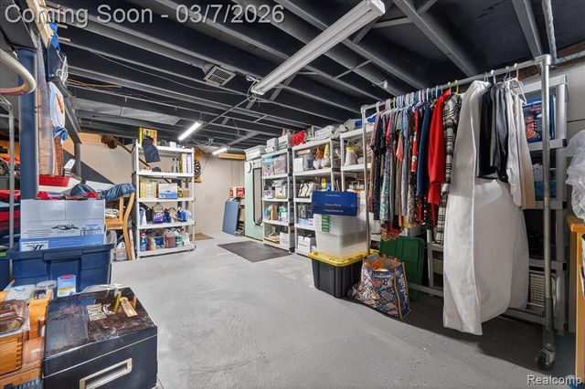 29530 Cambridge Street, Flat Rock, MI 48134