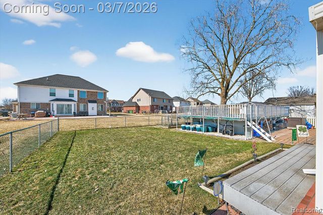 29530 Cambridge Street, Flat Rock, MI 48134