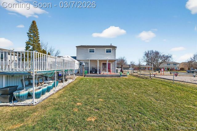 29530 Cambridge Street, Flat Rock, MI 48134