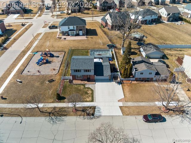 29530 Cambridge Street, Flat Rock, MI 48134