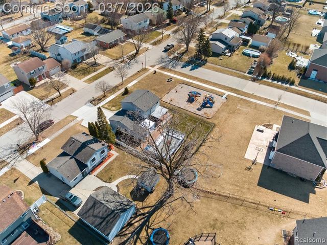 29530 Cambridge Street, Flat Rock, MI 48134