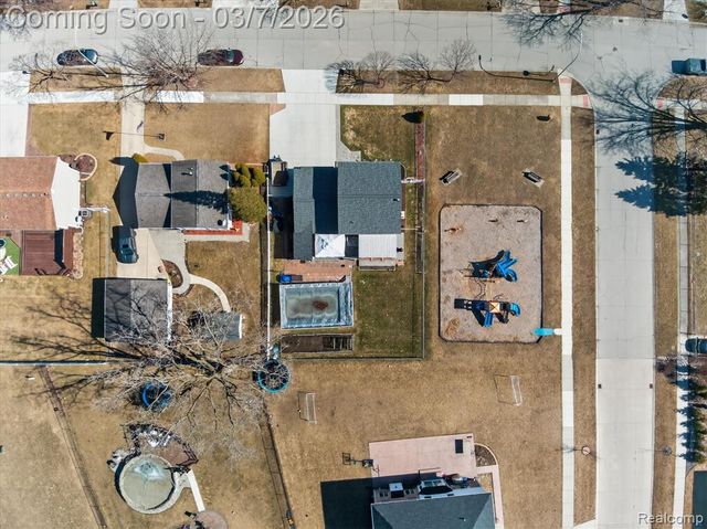 29530 Cambridge Street, Flat Rock, MI 48134