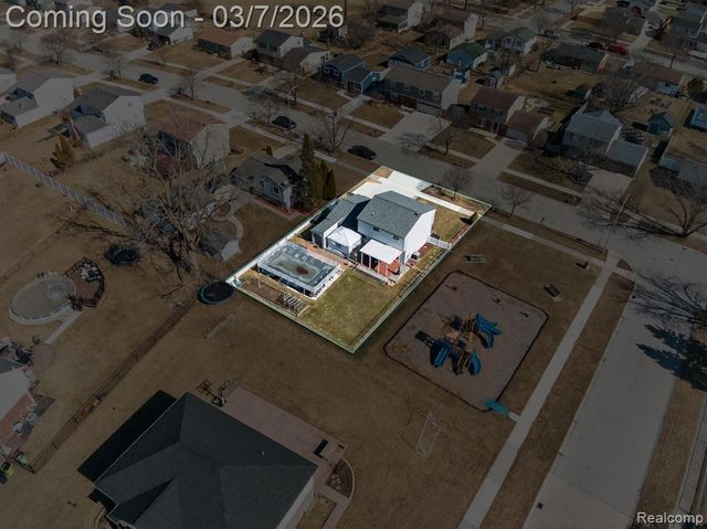 29530 Cambridge Street, Flat Rock, MI 48134