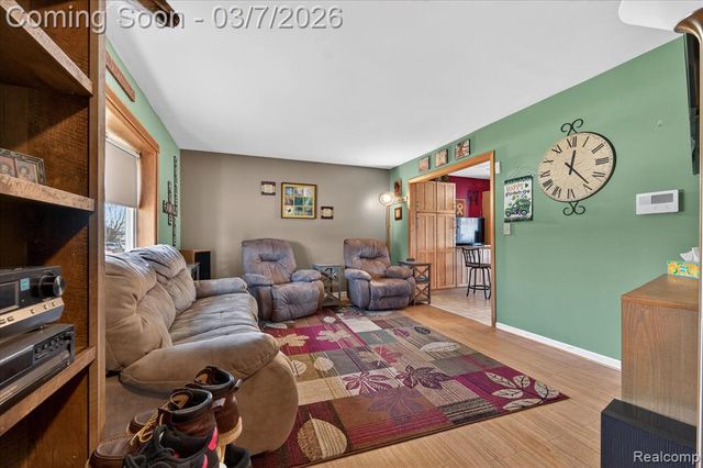 29530 Cambridge Street, Flat Rock, MI 48134