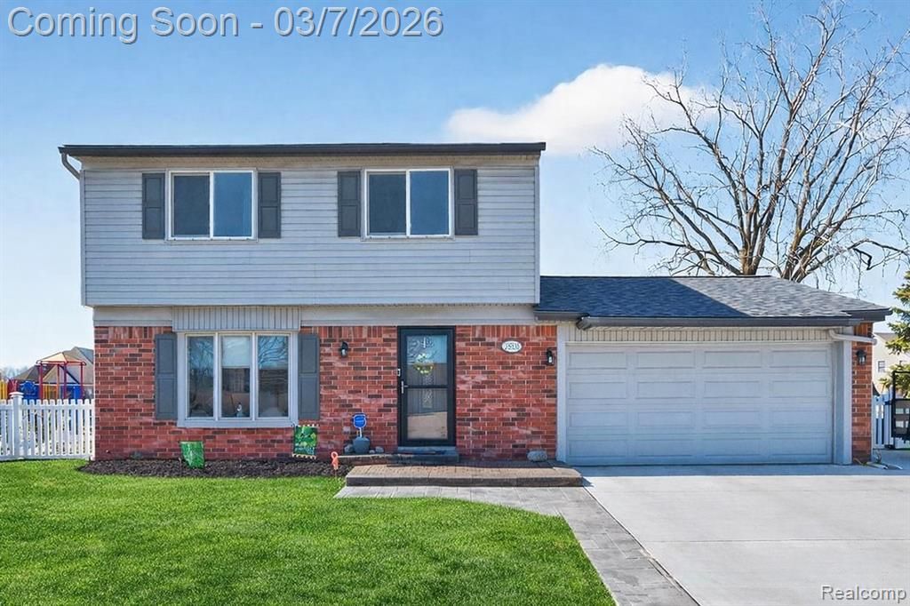 29530 Cambridge Street, Flat Rock, MI 48134