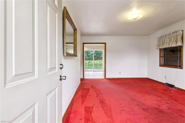 812 Milford LN, Suffolk, VA 23434