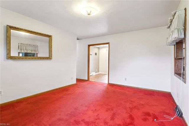 812 Milford LN, Suffolk, VA 23434
