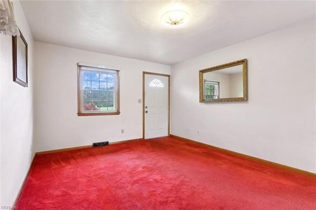 812 Milford LN, Suffolk, VA 23434