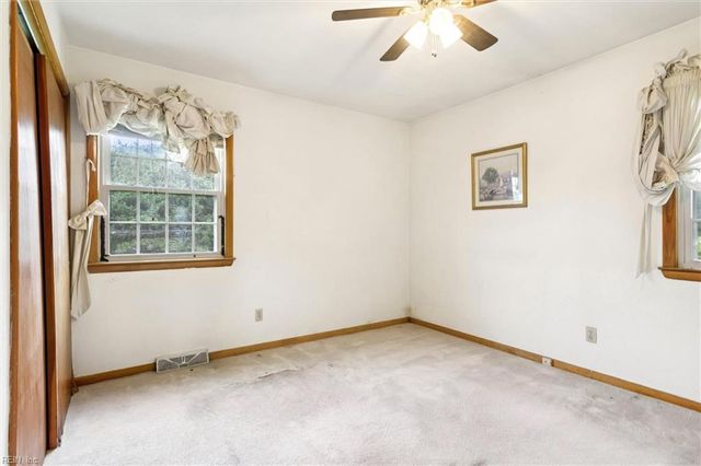 812 Milford LN, Suffolk, VA 23434