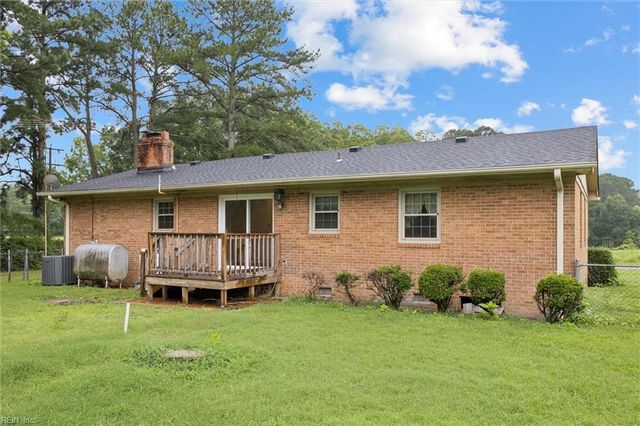 812 Milford LN, Suffolk, VA 23434