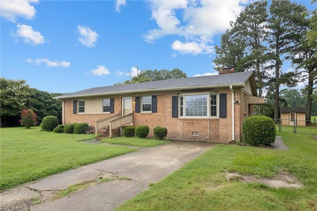 812 Milford LN, Suffolk, VA 23434