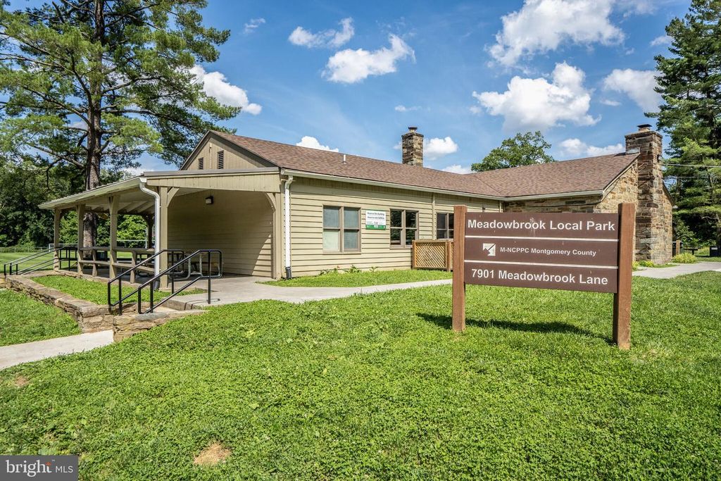 8002 ELLINGSON DR, Chevy Chase, MD 20815