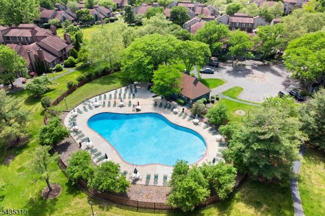 488 Auten Rd Unit 2D, Hillsborough Twp., NJ 08844