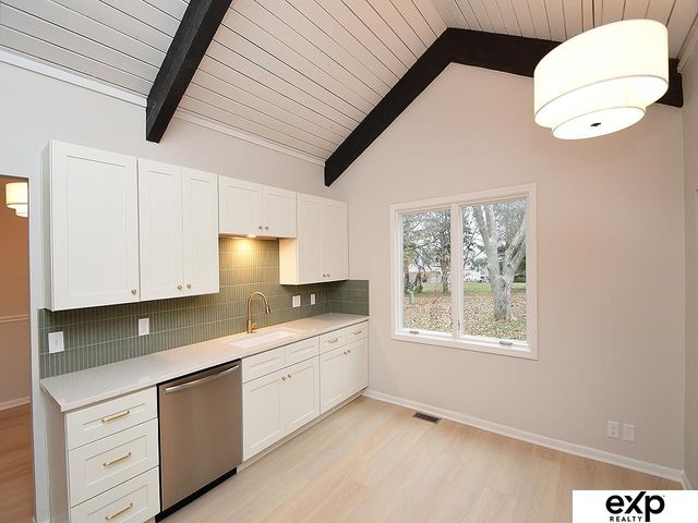 12123 Parker Circle, Omaha, NE 68154