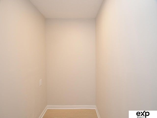 12123 Parker Circle, Omaha, NE 68154