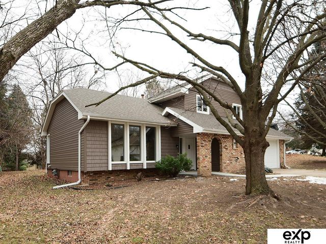 12123 Parker Circle, Omaha, NE 68154