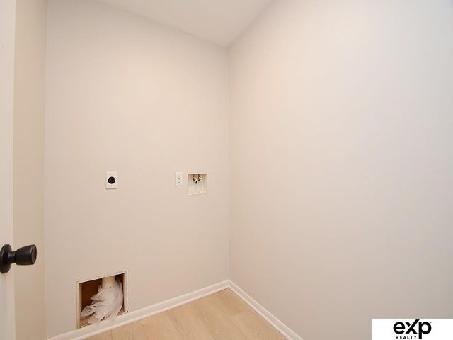 12123 Parker Circle, Omaha, NE 68154