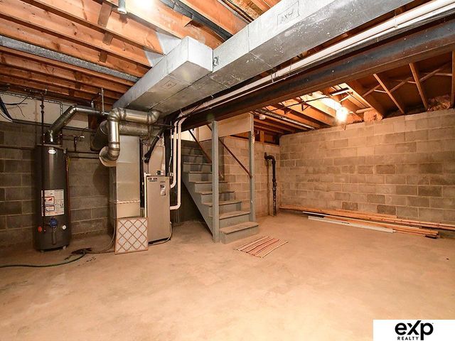 12123 Parker Circle, Omaha, NE 68154