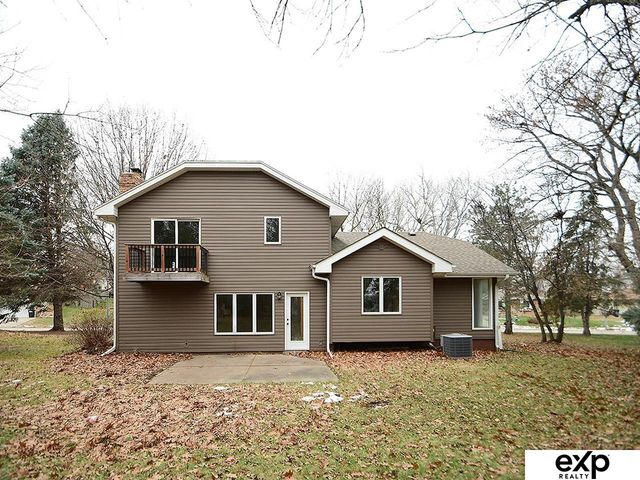 12123 Parker Circle, Omaha, NE 68154