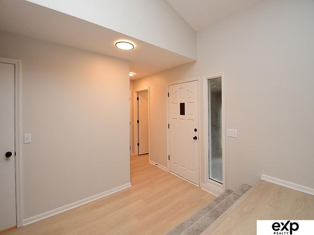 12123 Parker Circle, Omaha, NE 68154