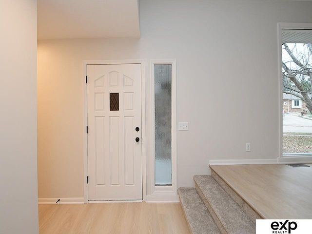 12123 Parker Circle, Omaha, NE 68154