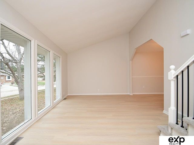 12123 Parker Circle, Omaha, NE 68154