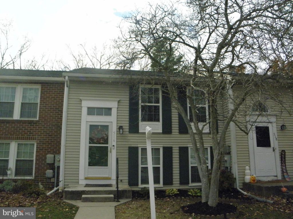 516 BRIGHTON PL, Essex, MD 21221