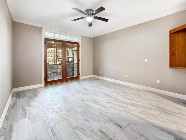 20359 Lynda Drive, Springfield, LA 70462