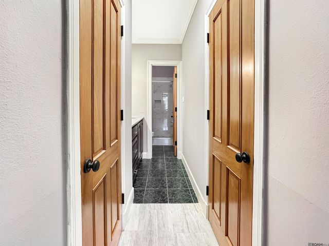 20359 Lynda Drive, Springfield, LA 70462