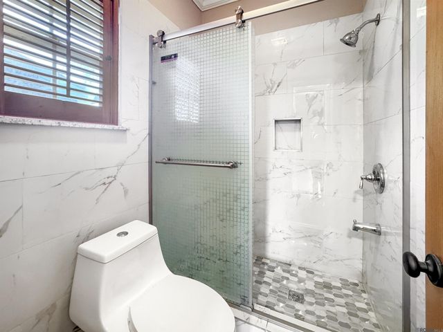 20359 Lynda Drive, Springfield, LA 70462