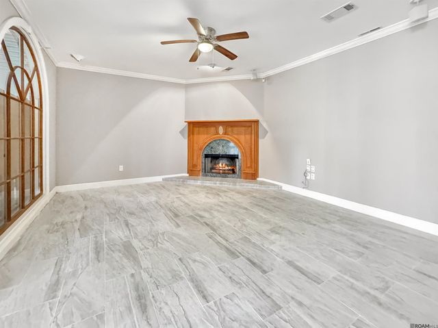 20359 Lynda Drive, Springfield, LA 70462