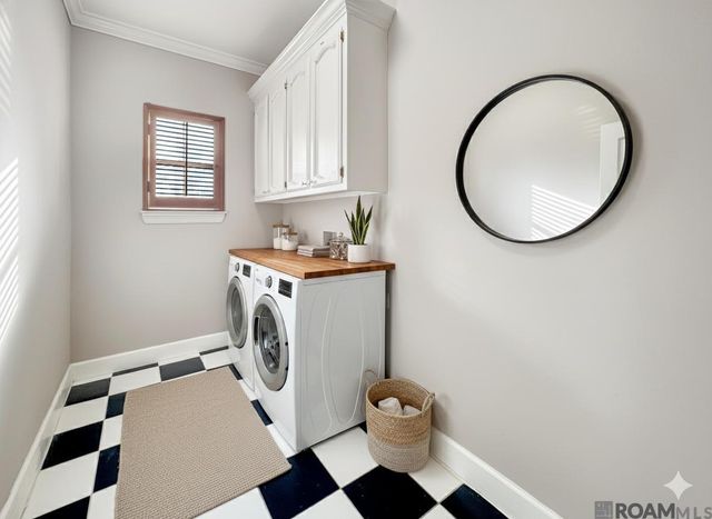 20359 Lynda Drive, Springfield, LA 70462