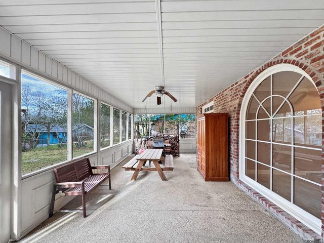 20359 Lynda Drive, Springfield, LA 70462