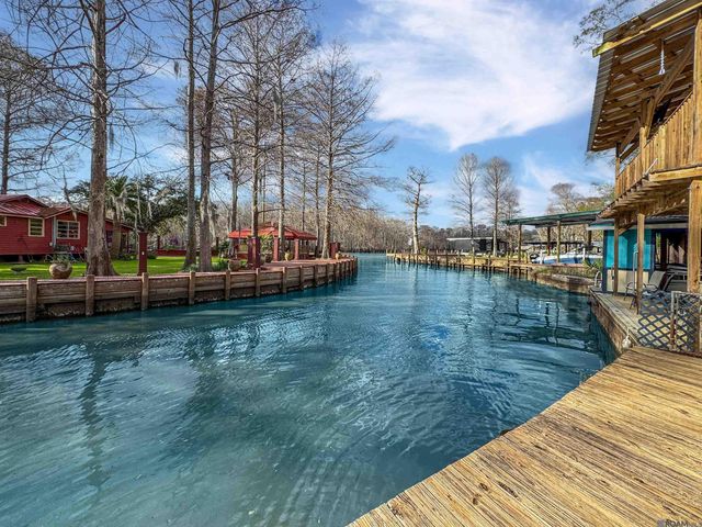 20359 Lynda Drive, Springfield, LA 70462