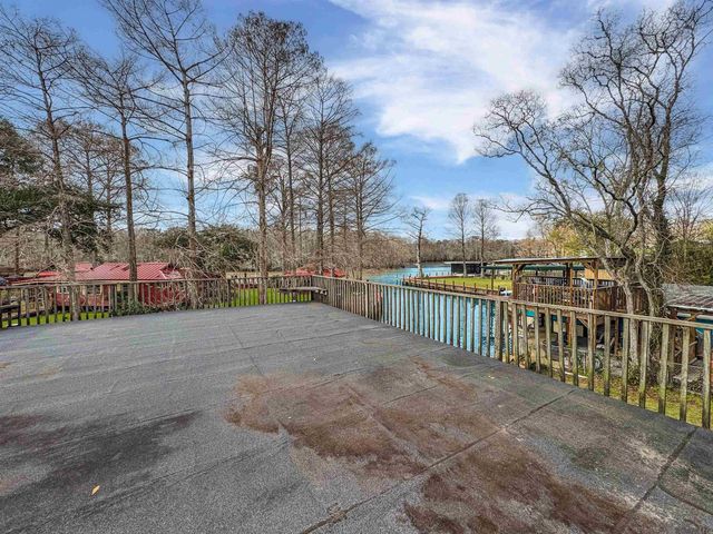 20359 Lynda Drive, Springfield, LA 70462