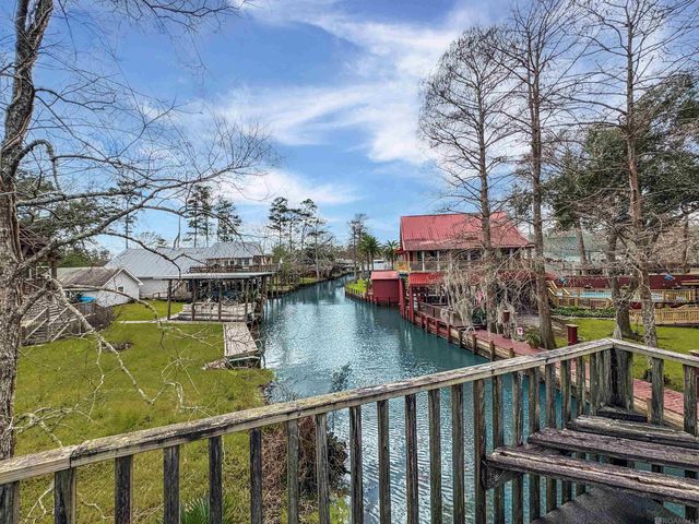 20359 Lynda Drive, Springfield, LA 70462