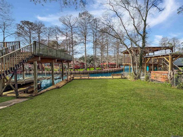 20359 Lynda Drive, Springfield, LA 70462