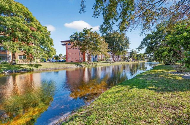 2900 NW 47th Terrace 405B, Lauderdale Lakes, FL 33313